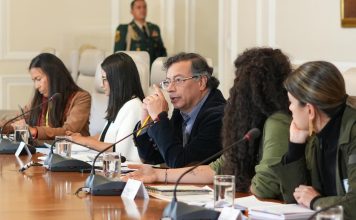 Petro anuncia zona de paz en Colombia para guerrilleros acorralados por el ELN