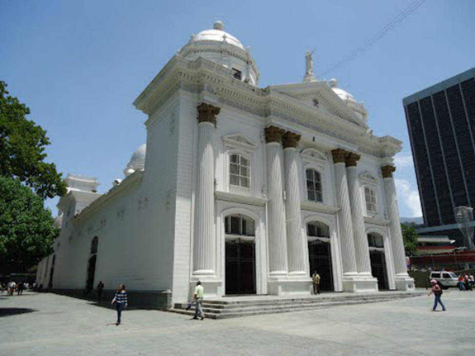 Arquidiócesis de Caracas rechazó vandalismos contra Basílica Santa Teresa