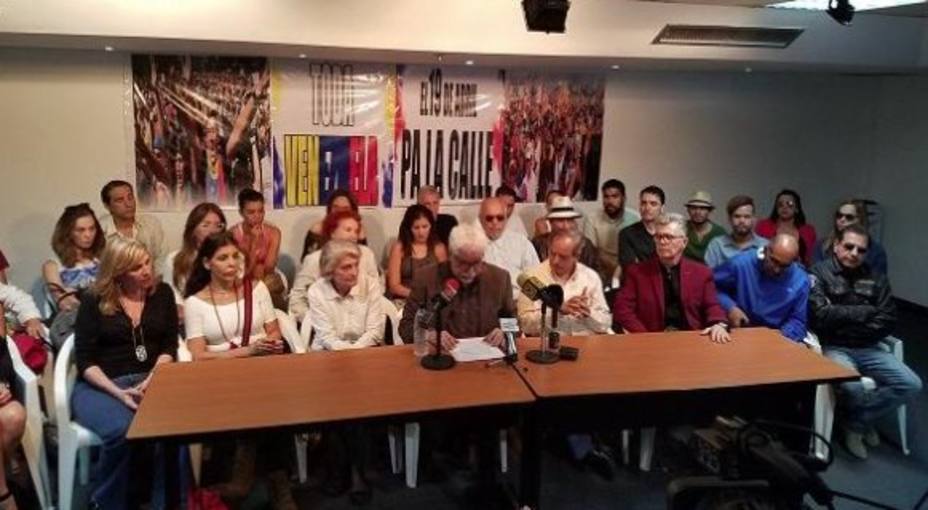 Artistas piden a los ciudadanos salir a protestar este 19 de abril