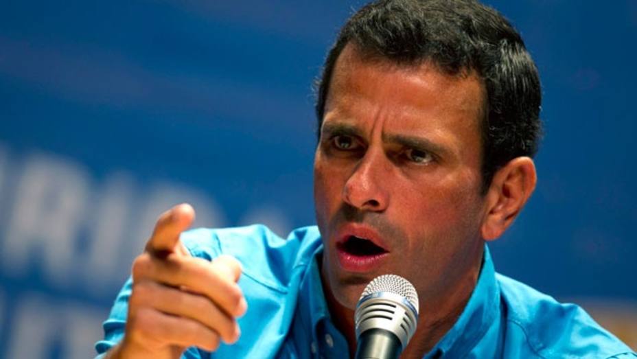 Capriles: La lucha por defender la Constitución sigue