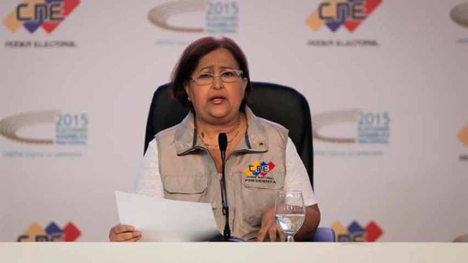 Capriles: Tibisay Lucena niega a los venezolanos su derecho a elecciones