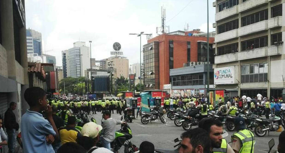 comercios-ancianos-ninos-afectados-por-represion-gnb-chacaito_178175.jpg