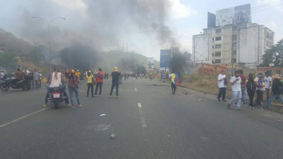 espacio-publico-denuncio-detencion-reportero-grafico-valencia_96042.jpg