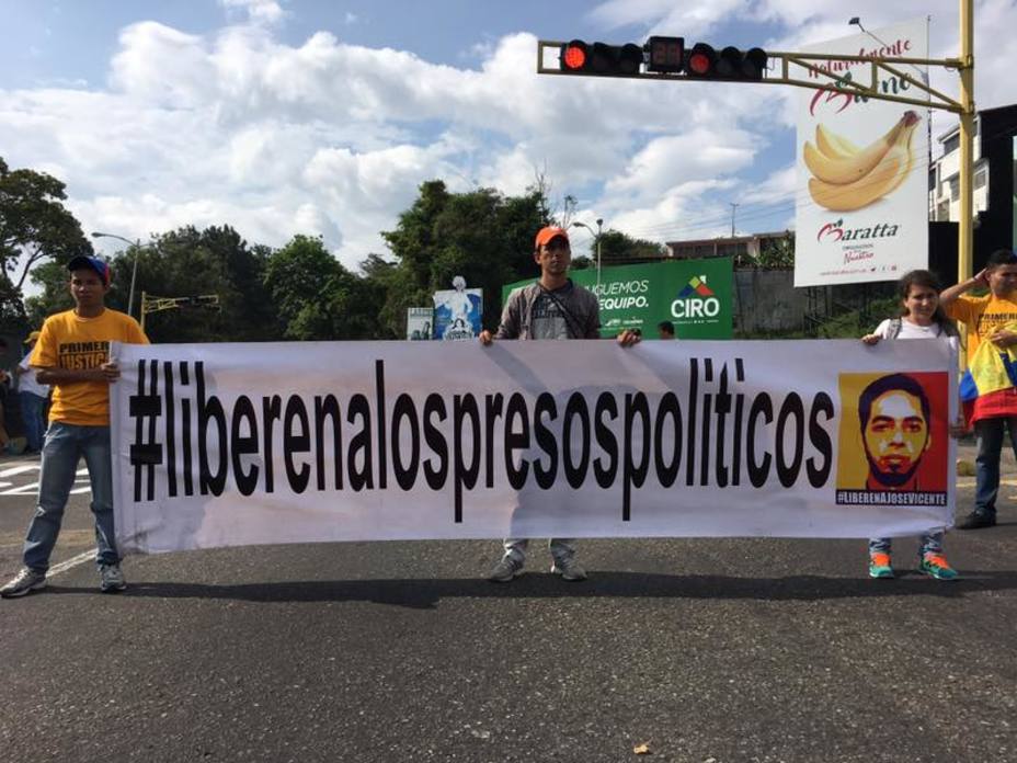 Estudiantes protestaron en San Cristóbal contra la represión