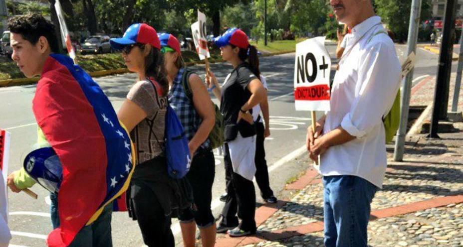 Opositores marchan desde Caurimare