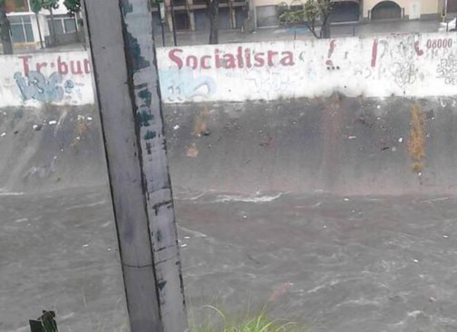 proteccion-civil-bomberos-alerta-por-aumento-del-caudal-del-rio-guaire_177238.jpg