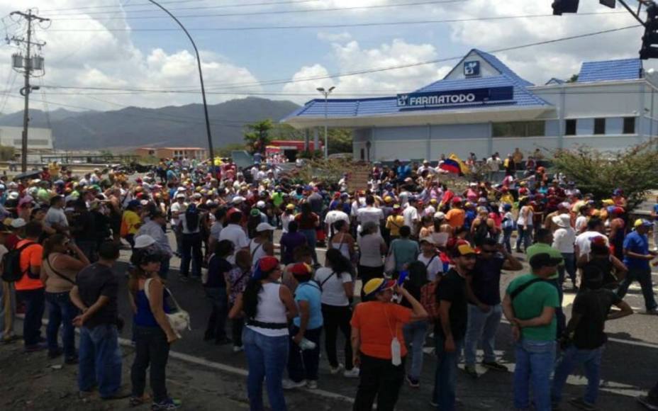 Protestaron en la Intercomunal Guarenas-Guatire