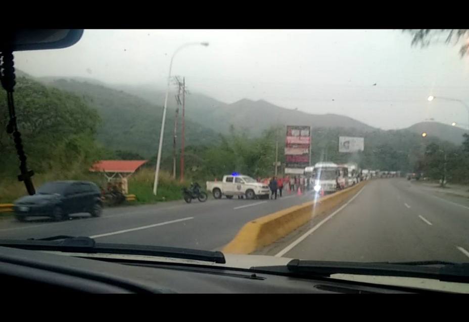 Puntos de control en la ARC restringen el acceso a Caracas