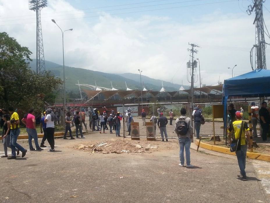 Reportan enfrentamientos en la Universidad Experimental del Táchira