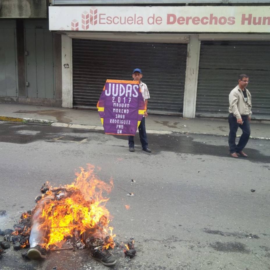 senor-los-papagayos-los-judas-semana-santa-2017_177395.jpg