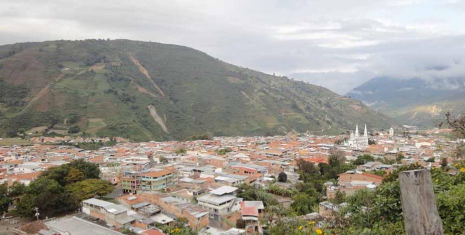 Libertad bajo fianza a profesora de música arrestada por protestar