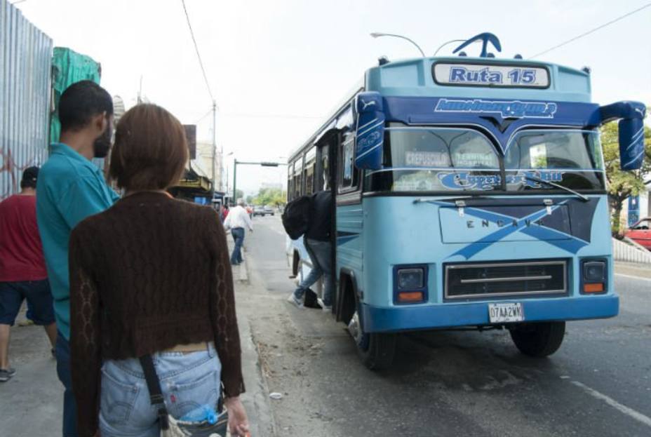 Persiste paro de transporte en Lara por segundo día