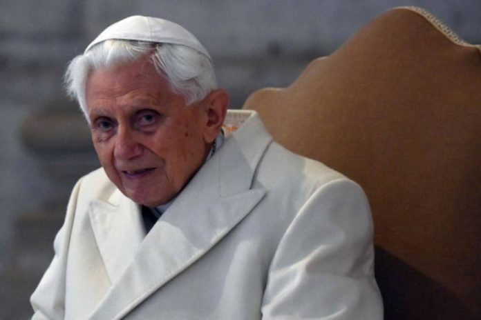 Benedicto XVI pedía perdón