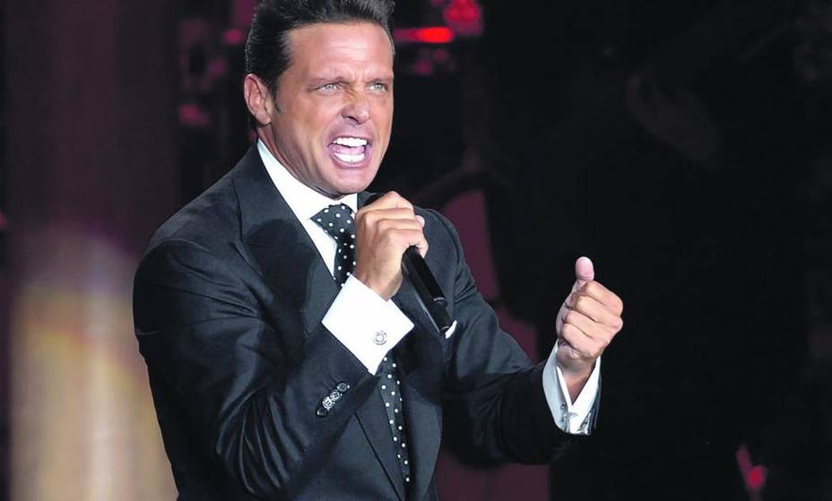 El doble de Luis Miguel confesó que reemplazó al cantante durante un show