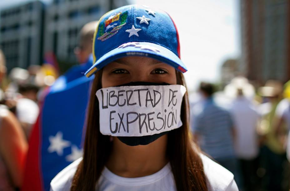 Hegemonía y compra de medios: la guerra al periodismo en Venezuela