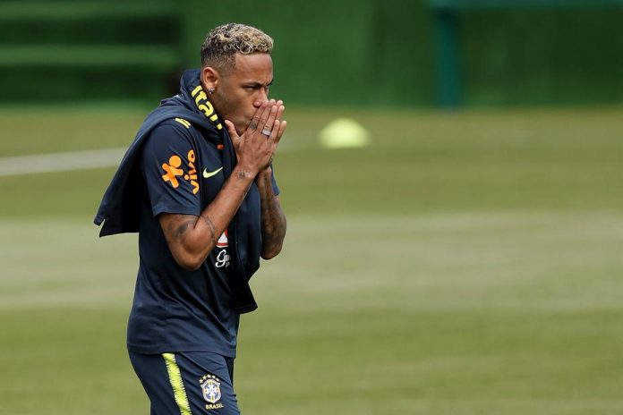 Justicia brasileña archivó caso de Neymar por violación a modelo