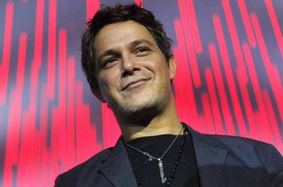 Alejandro Sanz estrenó canción junto a Roberto Carlos