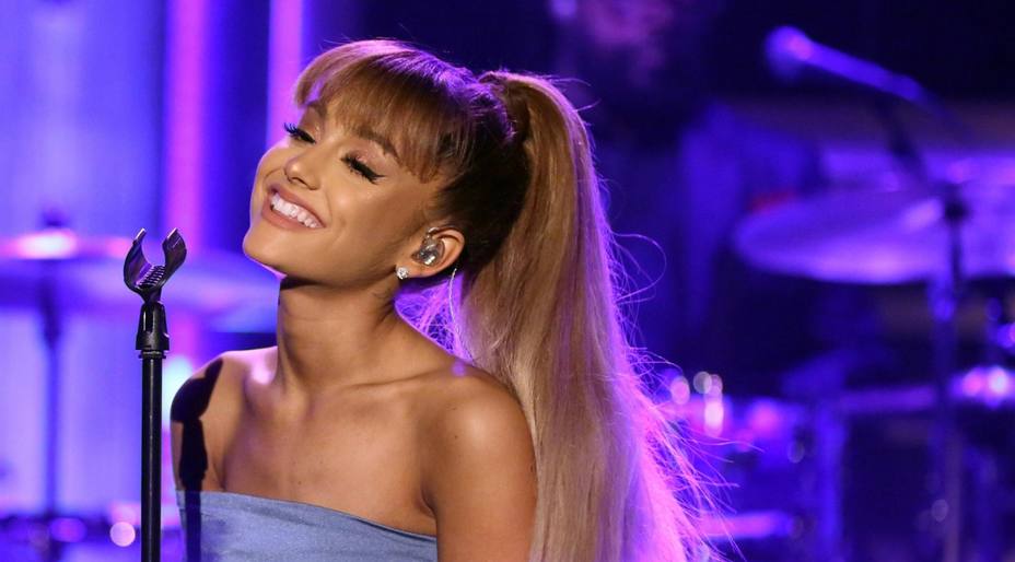 ariana-grande-desactivo-comentarios-instagram-tras-muerte_250984.jpg