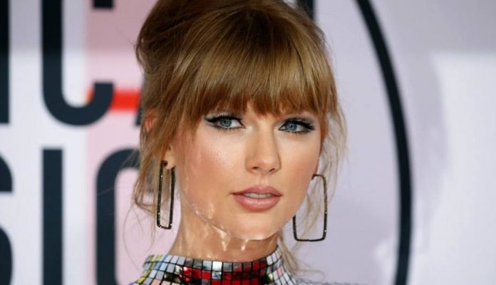 Un fan de Taylor Swift intentó entrar a su casa para pedirle matrimonio