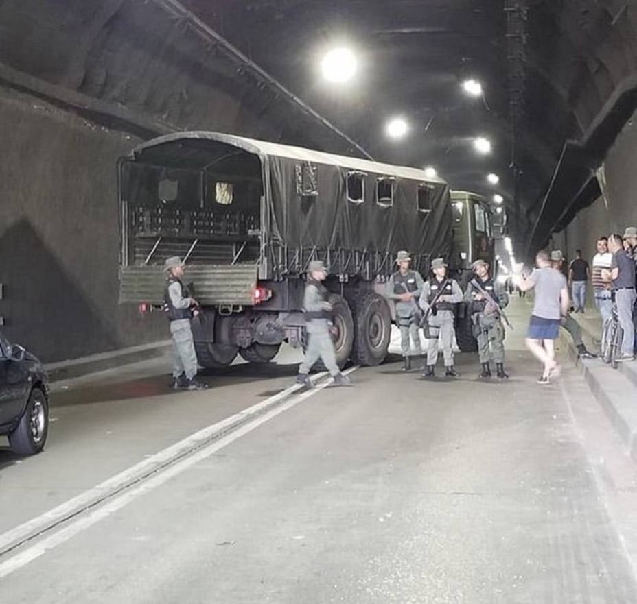 gnb-tranco-acceso-tunel-cabrera-para-impedir-paso-diputados_271714.jpg