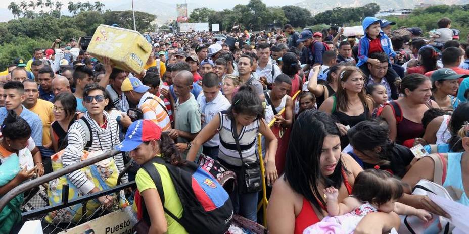 Millones de venezolanos han huído de Venezuela desde llegada del chavismo