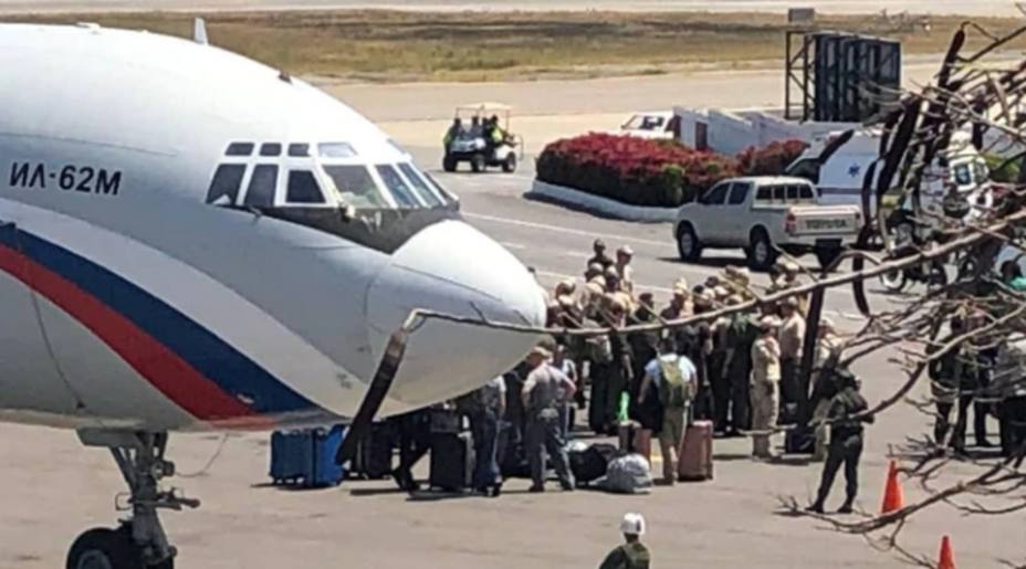 aseguran-que-llegaran-mas-militares-rusos-venezuela_277726.jpg
