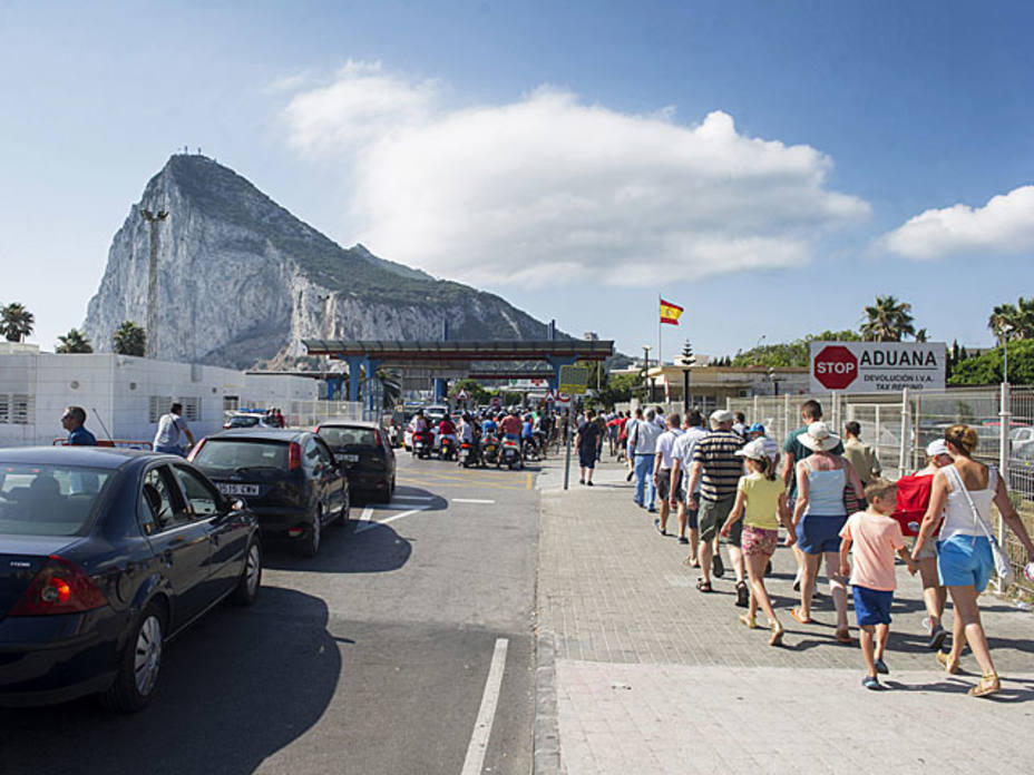 La Eurocámara define a Gibraltar como colonia británica