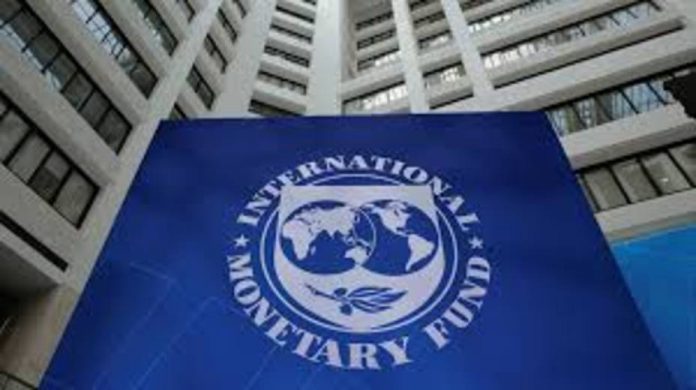FMI aseguró que políticas monetarias y aranceles de Trump son contraproducentes