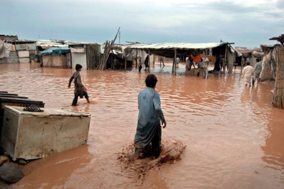 49 muertos y 175 heridos por las fuertes lluvias en Pakistán