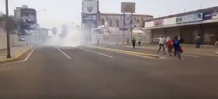 periodistas-maracaibo-fueron-retenidos-golpeados-durante-protesta_278080.jpg