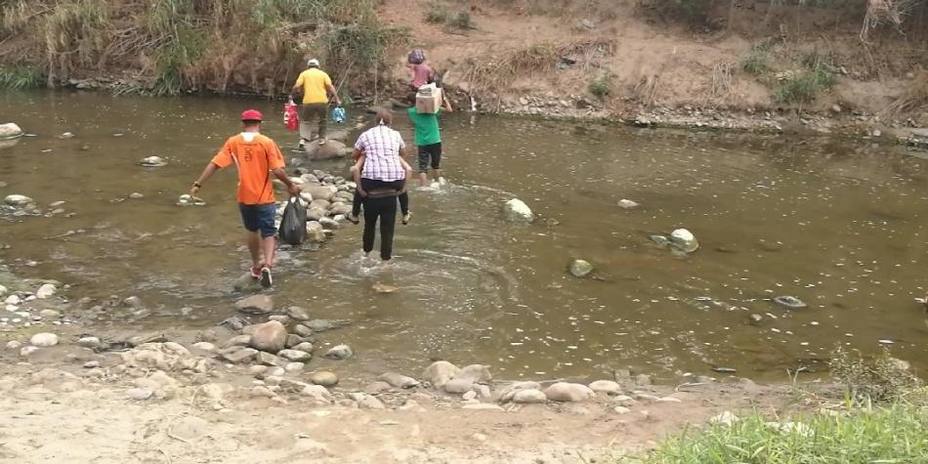 por-que-nos-castigan-venezolanos-huyen-por-las-trochas-colombia_277887.jpg