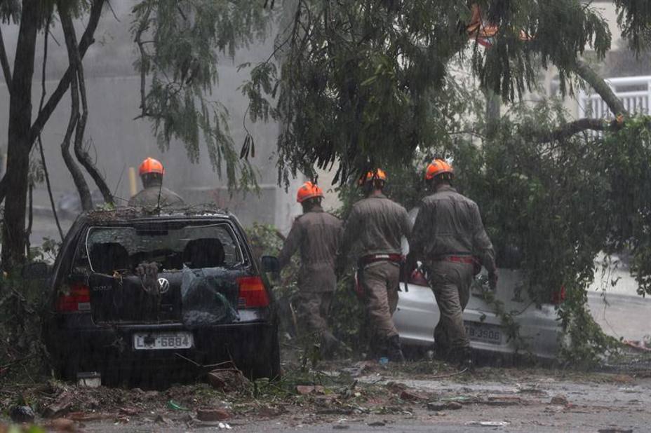 sube-numero-muertos-por-temporal-rio-janeiro_278562.jpg