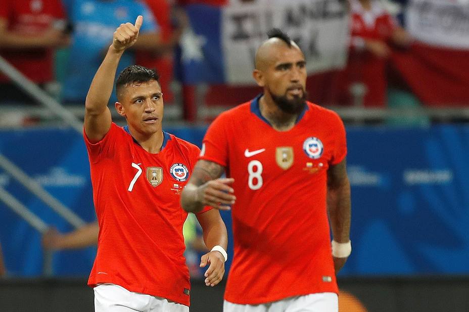 1-2-alexis-mete-chile-cuartos-deja-ecuador-lona_286187.jpg