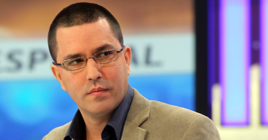 arreaza-informo-sobre-cese-actividades-consulados-canada_284770.jpg