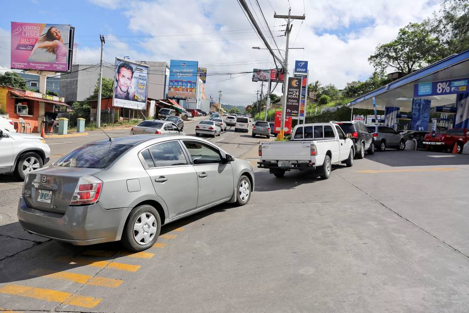 transportistas-levantan-paro-tras-acuerdo-con-gobierno-honduras_285917.jpg
