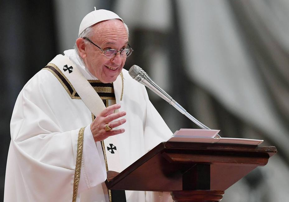 vaticano-podria-ordenar-hombres-casados-mujeres-para-amazonia_285584.jpg