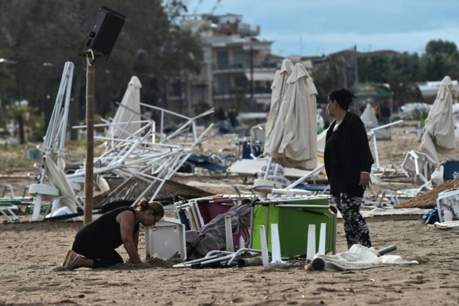siete-muertos-varios-heridos-por-tornado-grecia_288307.jpg