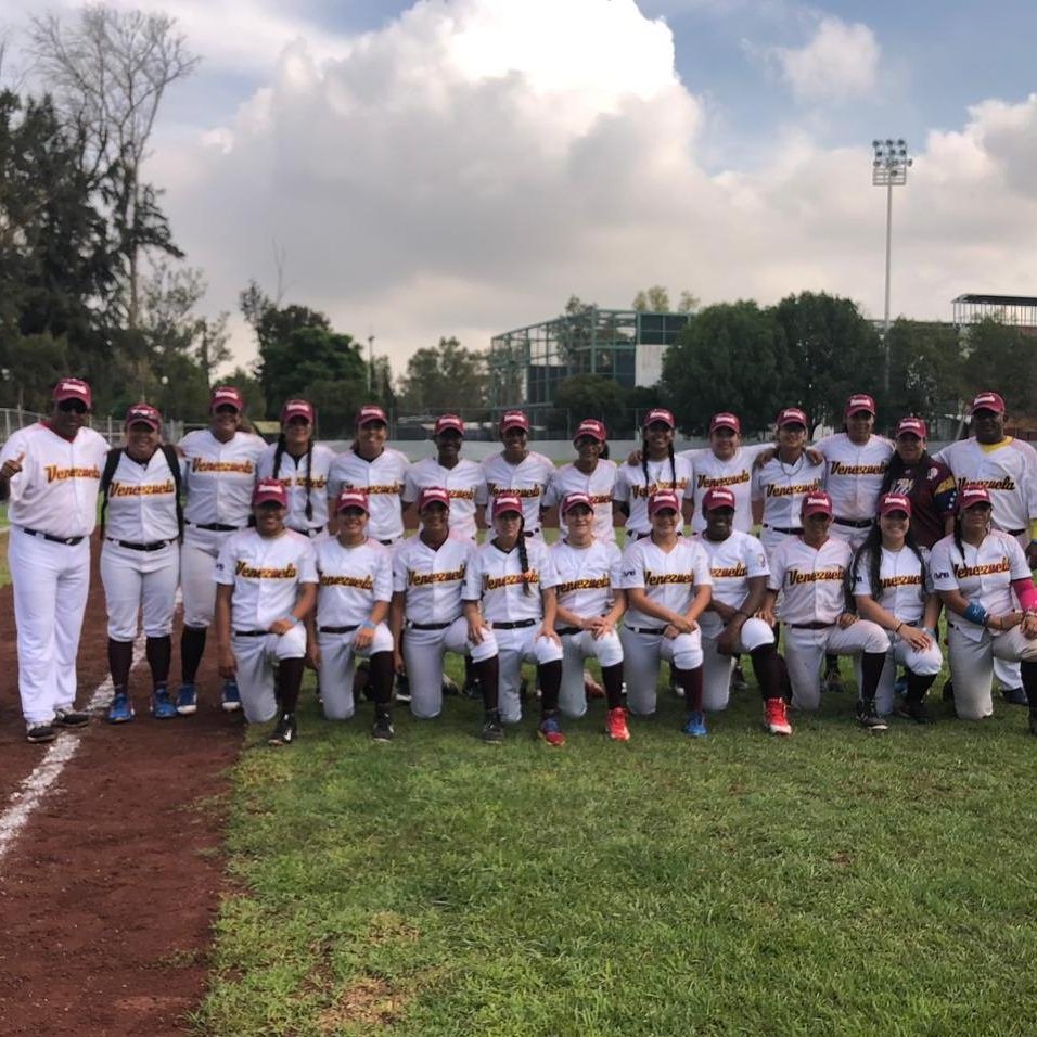 Subcampeonas del béisbol regresaban este martes a suelo venezolano