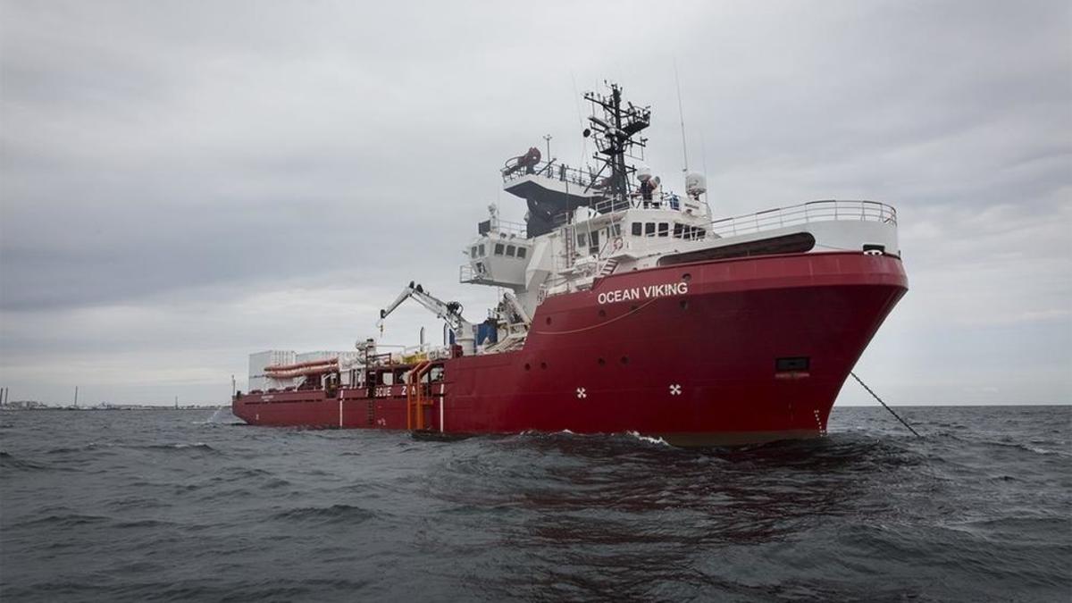 El barco de las ONG MSF y SOS Mediterranée Ocean Viking