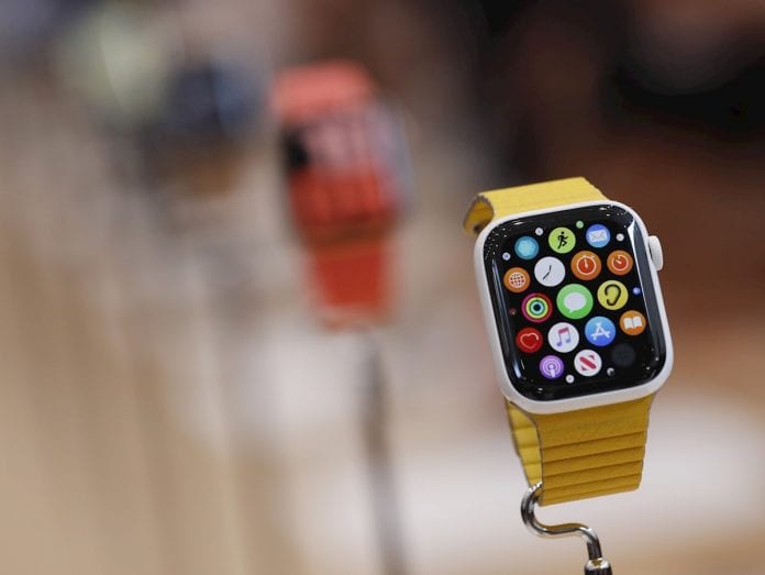 La multinacional estadounidense Apple sacó un reloj y un IPad