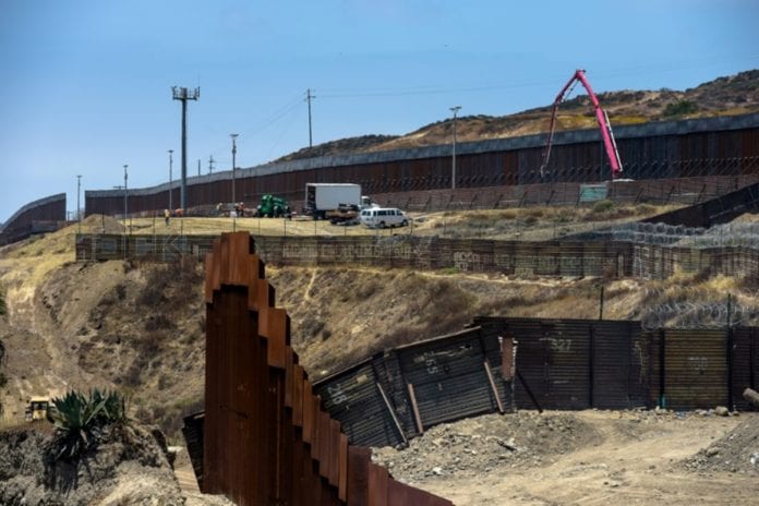 muro en la frontera con México