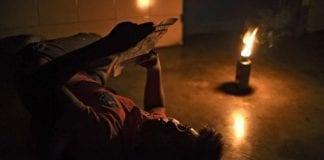 Cortes eléctricos en Lara afectan la rutina de los jóvenes