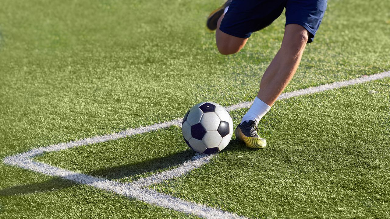 Ex futbolistas tienen hasta cinco veces más riesgo de padecer Alzheimer