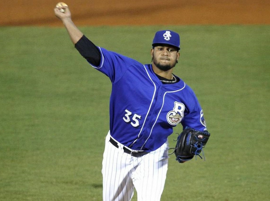 El dominicano Ángel Ventura ya practica con los Tiburones