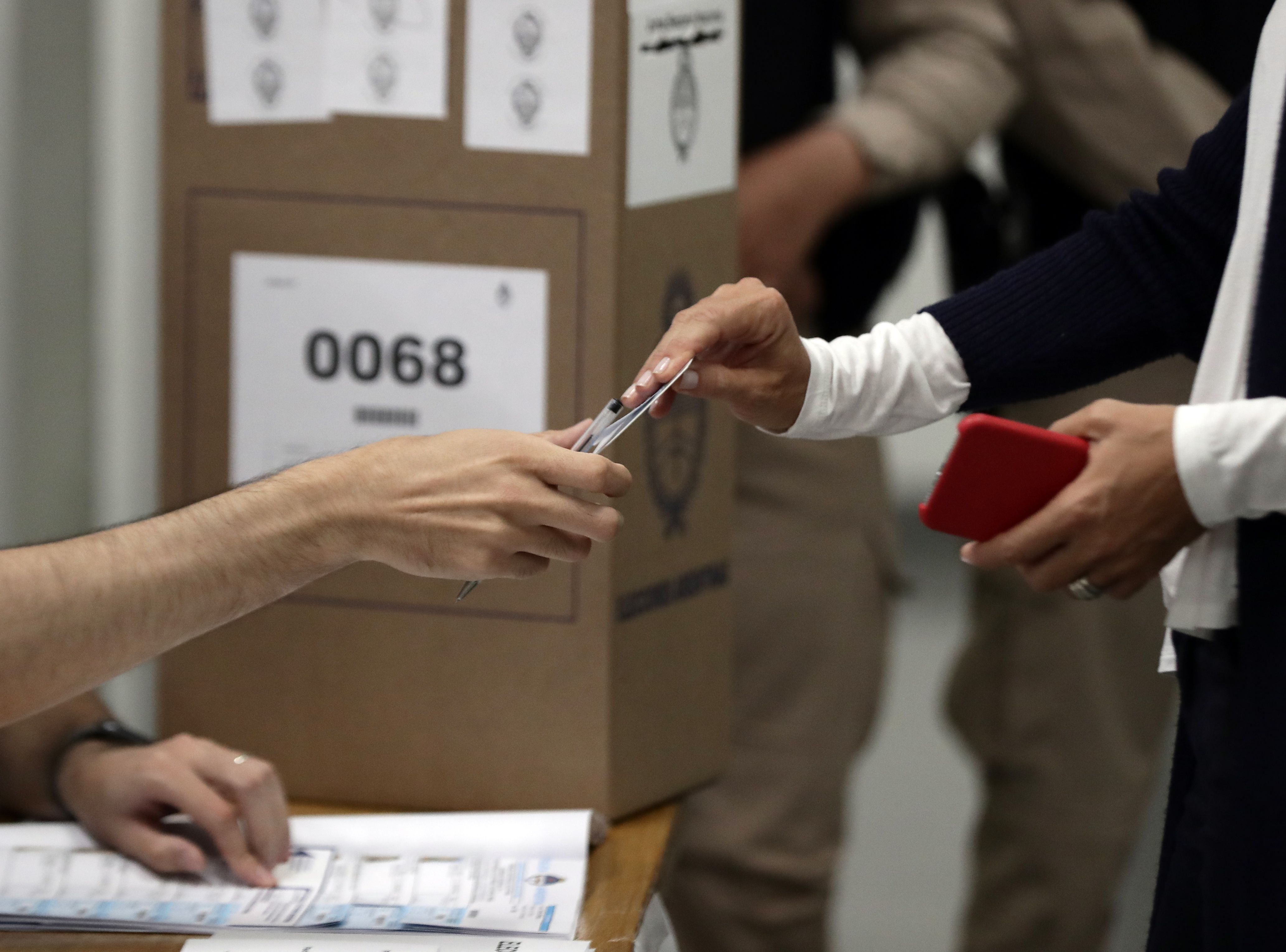 ARGENTINA-ELECTION-VOTERS