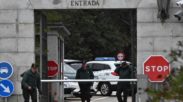 Por razones de seguridad y para preparar la exhumación, el Valle de los Caídos lleva cerrado al público desde el 12 de octubre.