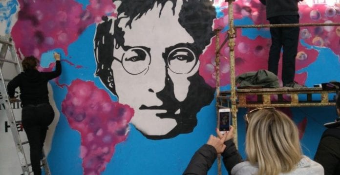 El muro de John Lennon