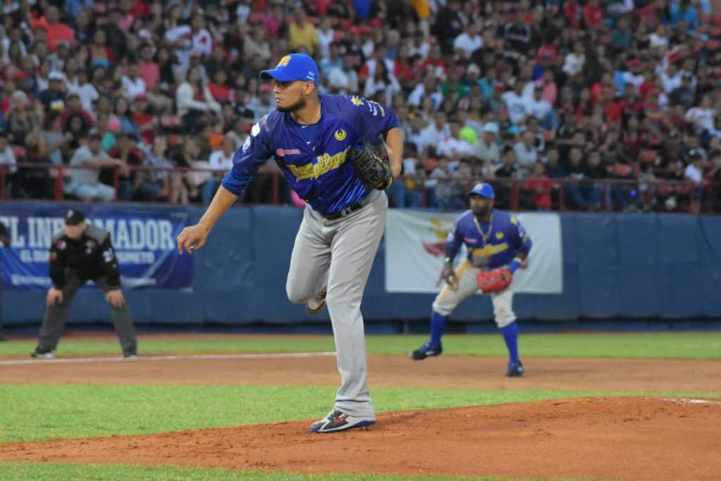 Magallanes ordena la rotación con Pino y Zárate al frente