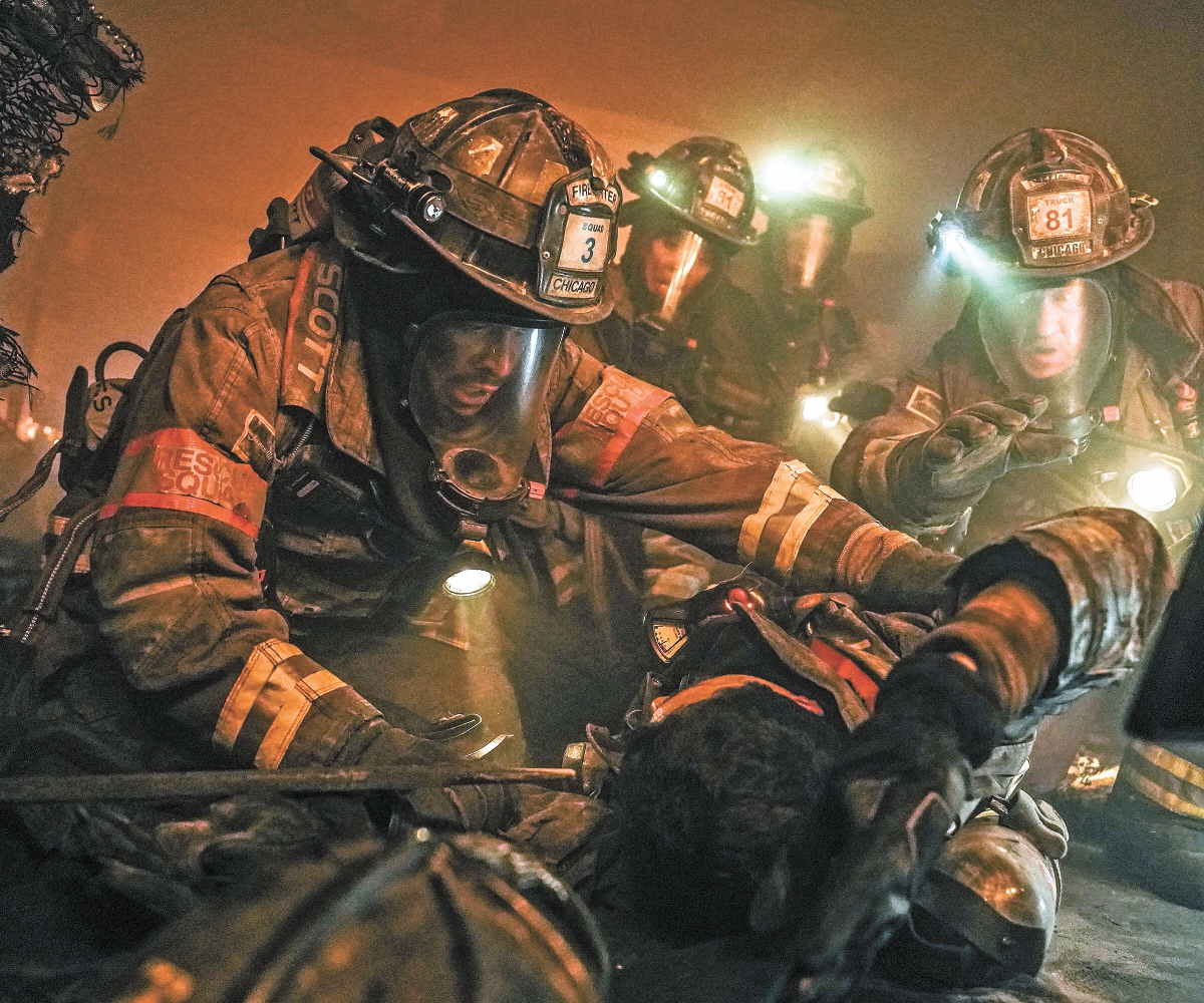 Chicago Fire muestra el lado sensible de los bomberos