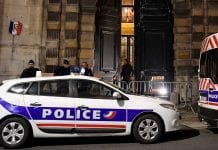 padre Francia Hombre-ataque-policía-francia